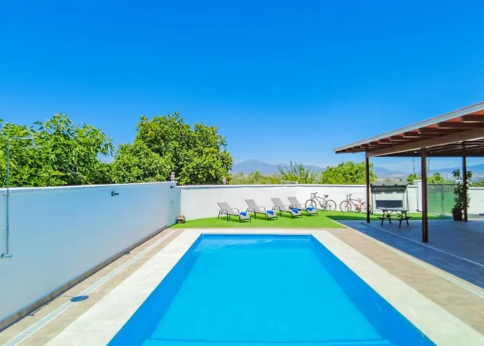 Cubo's Marifran Holiday home *