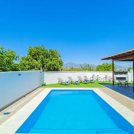Cubo's Marifran Holiday home *